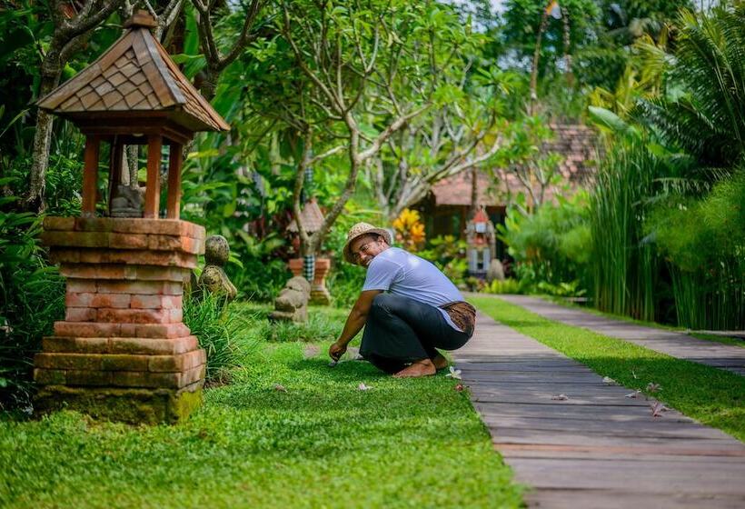 فندق Keramas Sacred River Retreat Resort And Villa