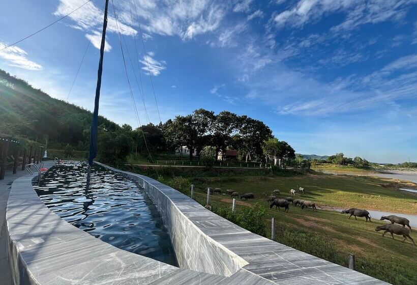 هتل Nguyen Shack Retreat Resort