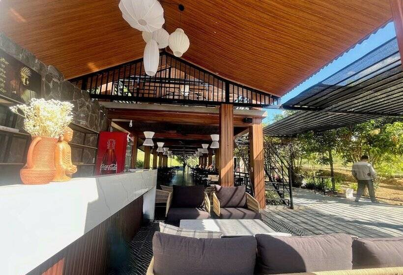 هتل Nguyen Shack Retreat Resort
