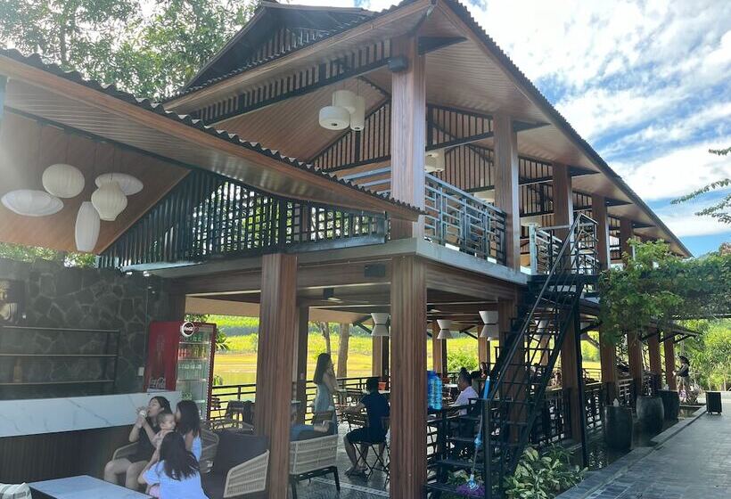 هتل Nguyen Shack Retreat Resort