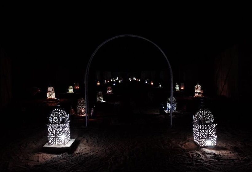 ホテル Vip Merzouga