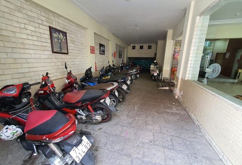 هتل The Six  Hoang Long Son 3