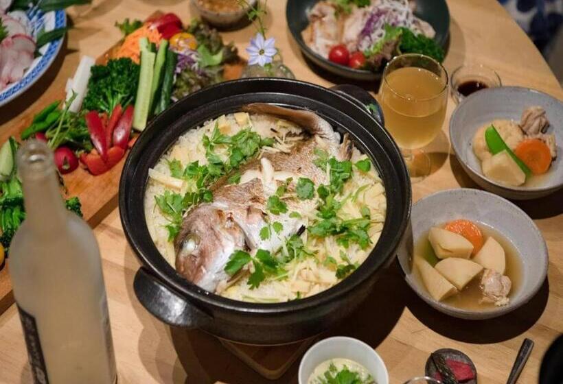 Hostel & Tatami Bar Uchikobare  内子晴れ