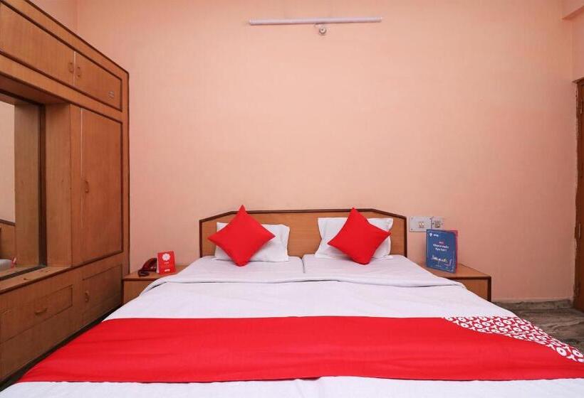 בית מלון כפרי Oyo 26791  Amar Palace