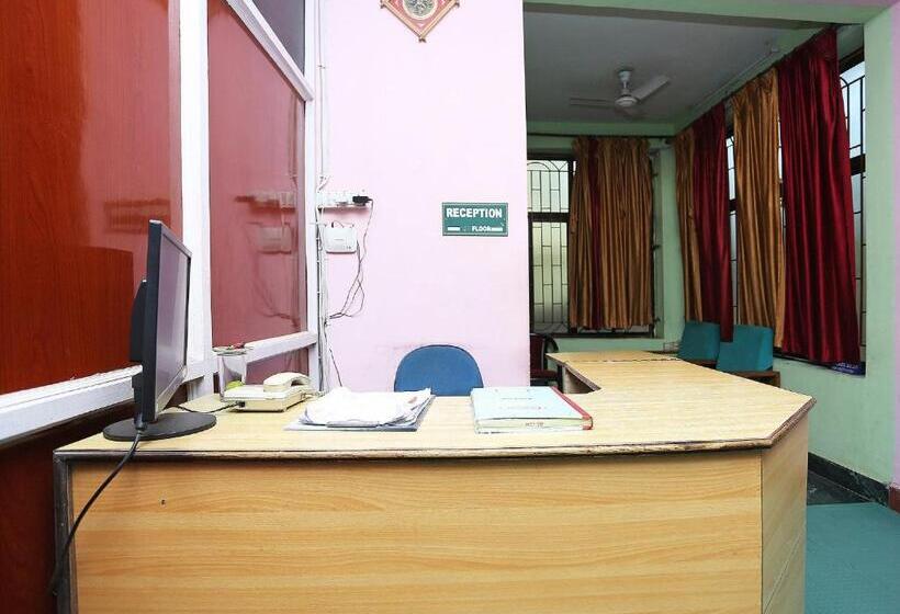 Отель Oyo 40628 Sambit Nx