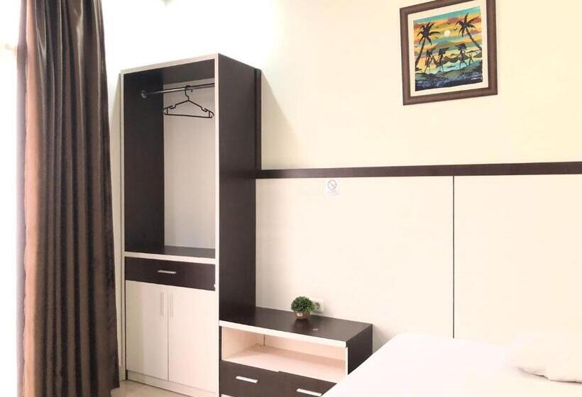 فندق Reddooz Plus At Ininnawa Homestay Syariah Palu