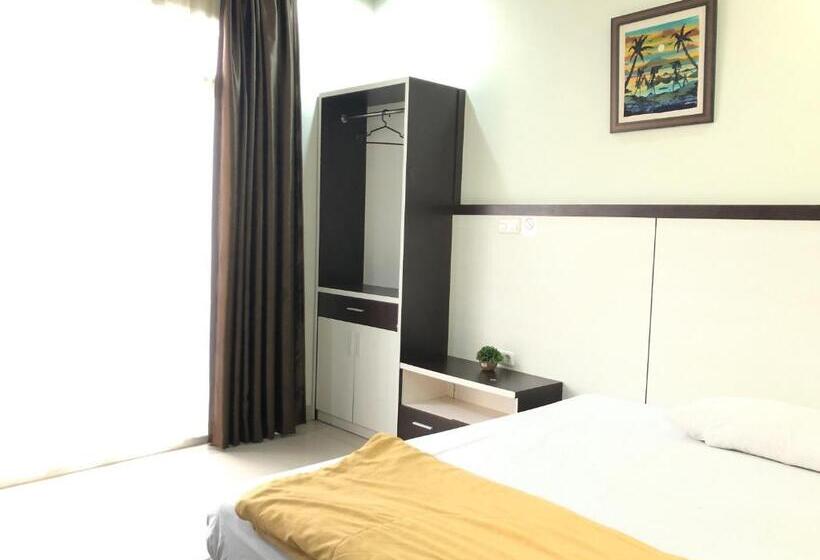 فندق Reddooz Plus At Ininnawa Homestay Syariah Palu