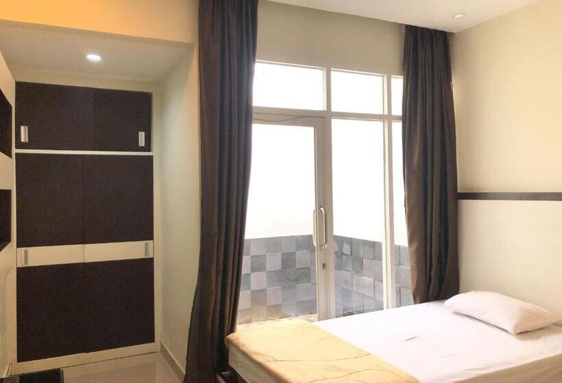 فندق Reddooz Plus At Ininnawa Homestay Syariah Palu