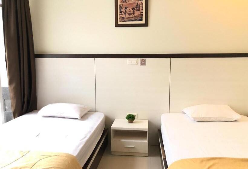 فندق Reddooz Plus At Ininnawa Homestay Syariah Palu