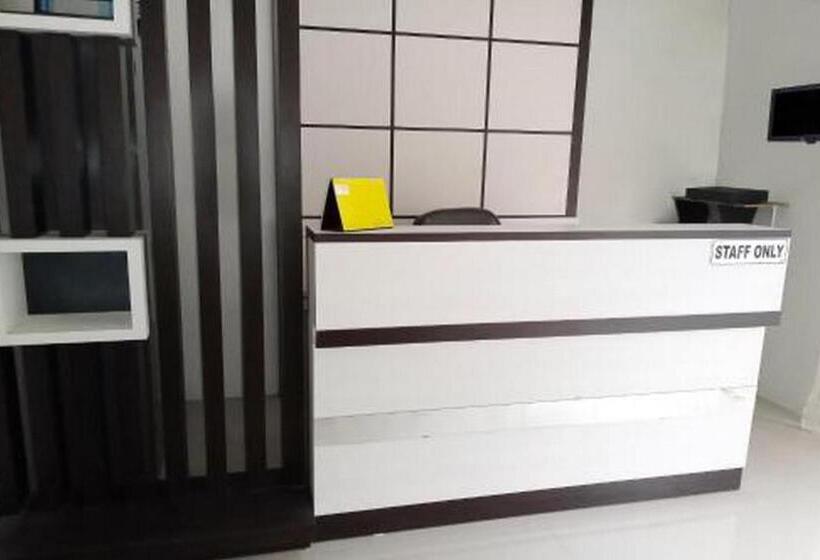 فندق Reddooz Plus At Ininnawa Homestay Syariah Palu