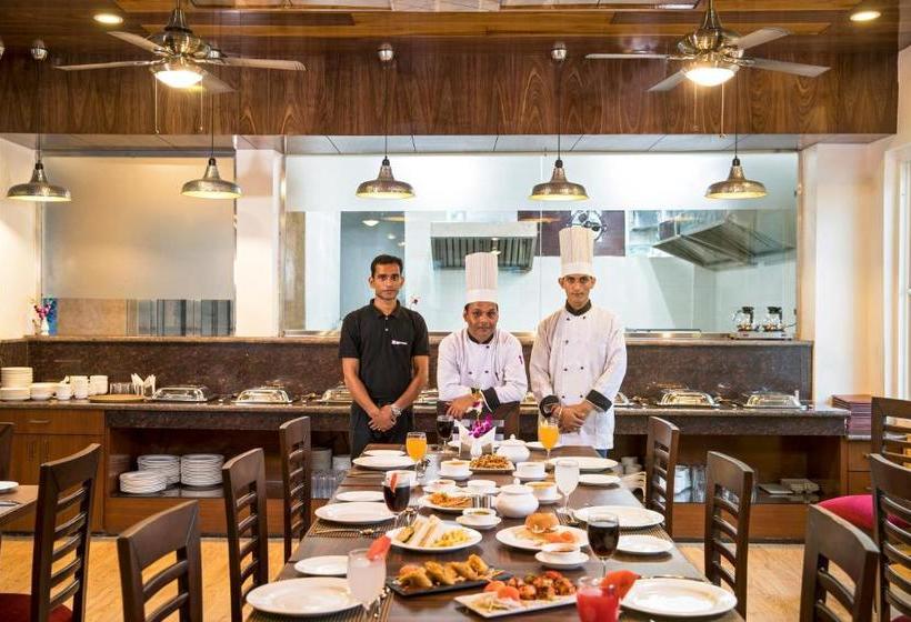 Xomotel Evana On The Ganges Rishikesh