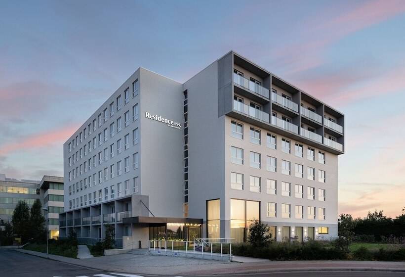 בית מלון כפרי Residence Inn By Marriott Brussels Airport