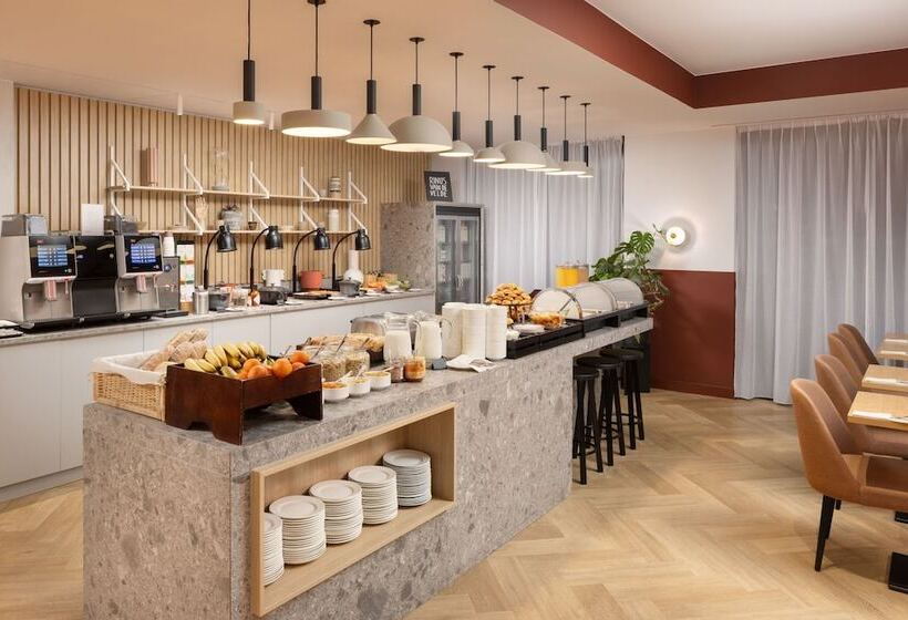 בית מלון כפרי Residence Inn By Marriott Brussels Airport