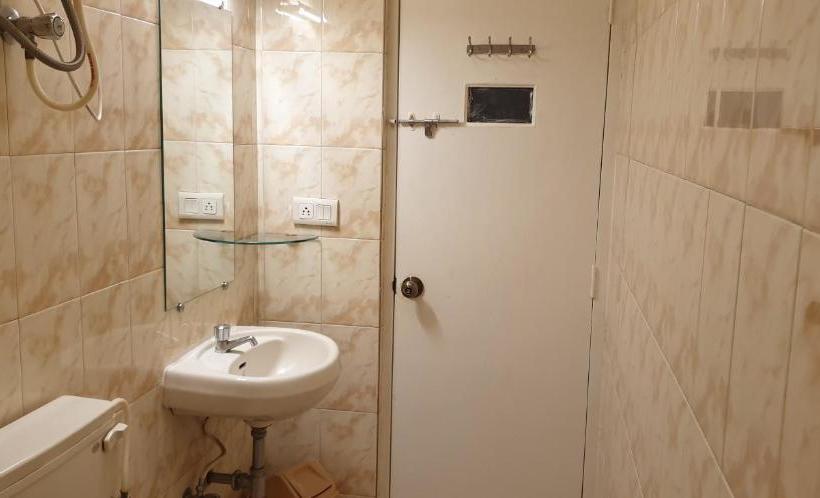 בית מלון כפרי Ria Residency