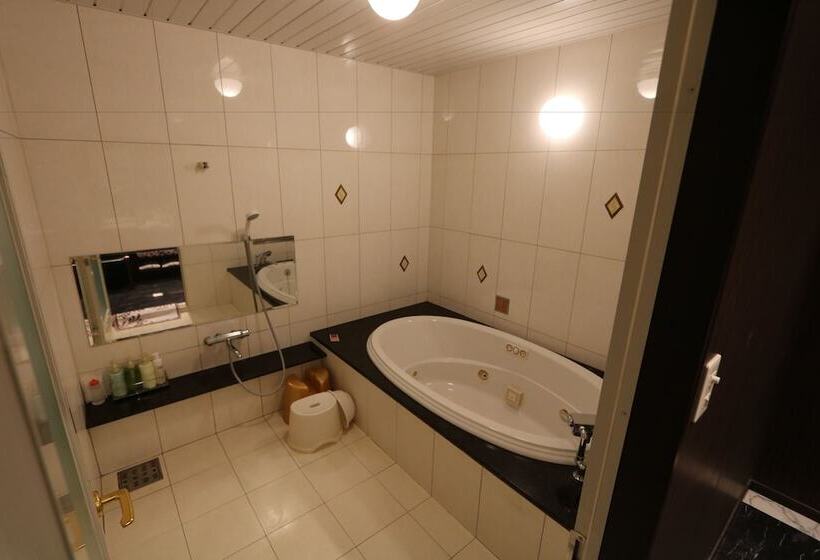 호텔 Sari Resort Takinoyashiro