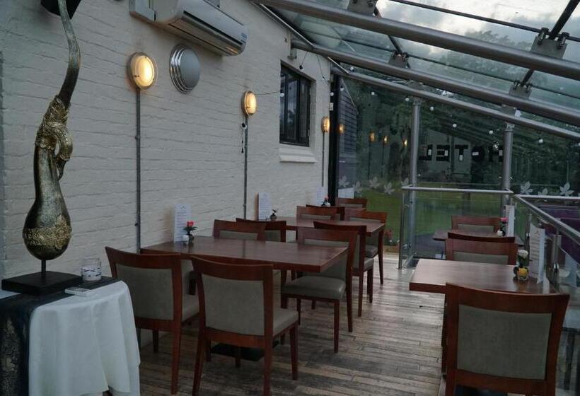 בית מלון כפרי The Old Mill Thai Vintage