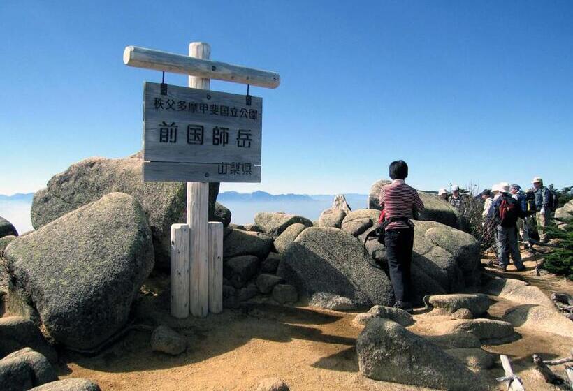 بنسيون Iwane Sanso