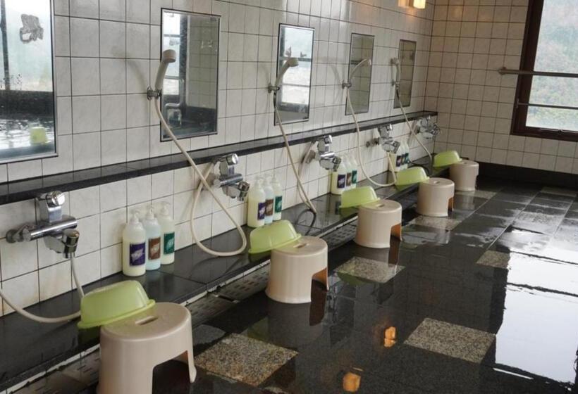 ריוקאן Green Spa Tsutsuga