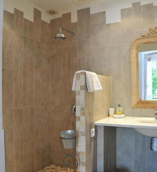 צימר Bastide De L'avelan