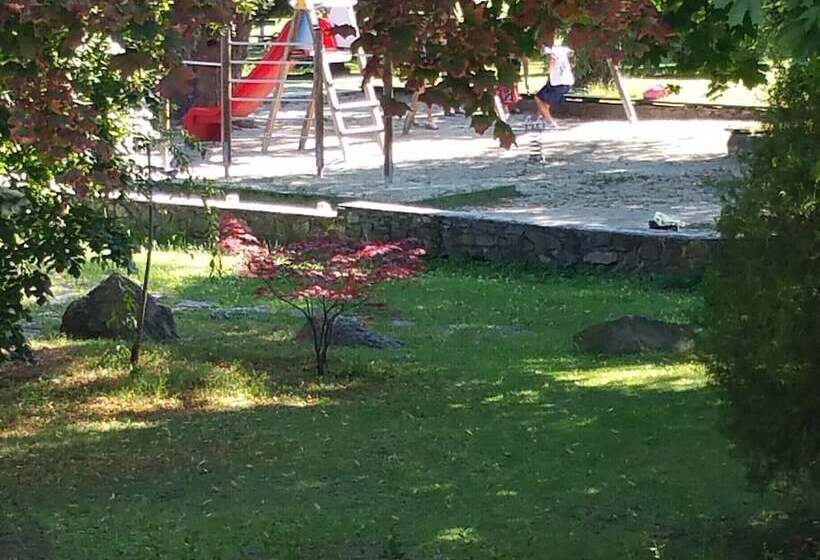 צימר Vadászkürt Panzió