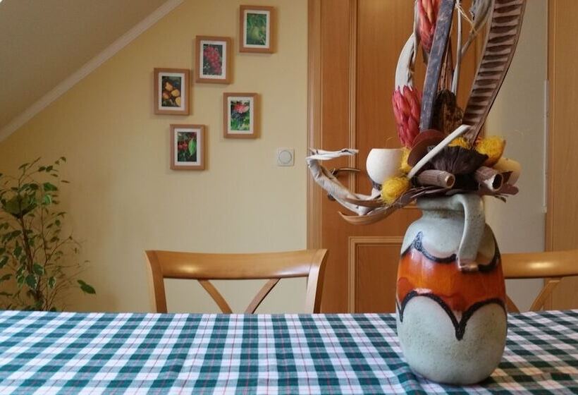 צימר Vadászkürt Panzió