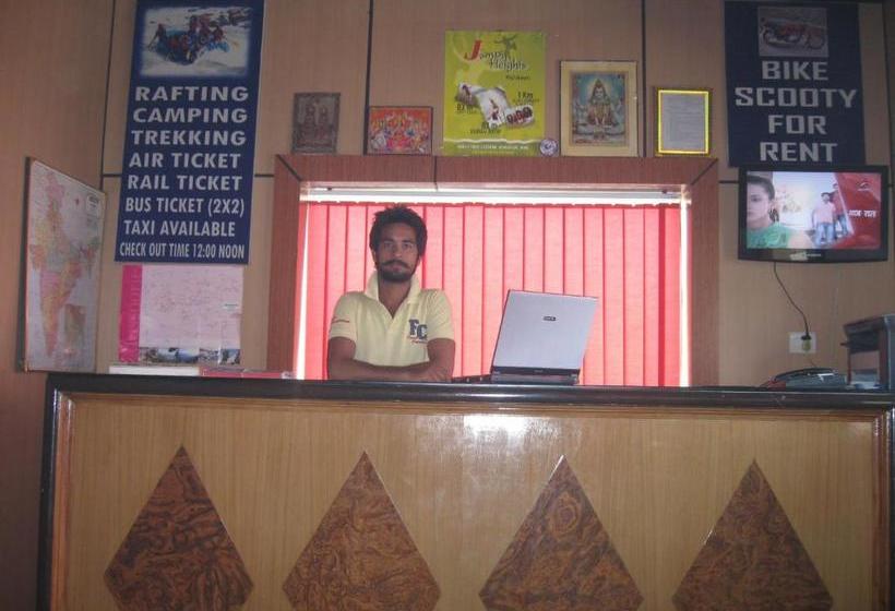 ホテル Shiv Ganga