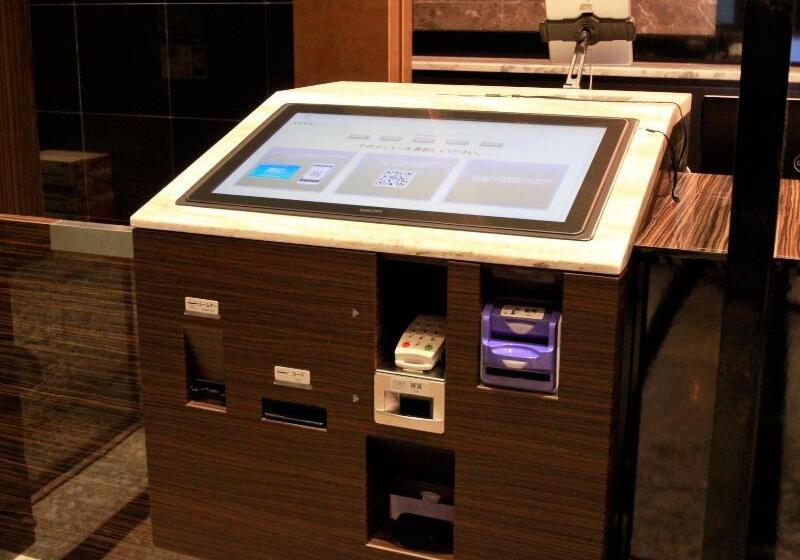 Apa Hotel Shin Osaka Esaka Ekimae