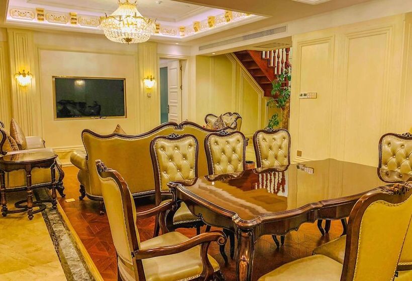 هتل Wyndham Grand Kunming East