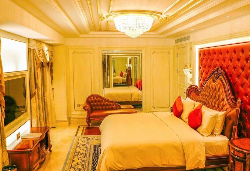 هتل Wyndham Grand Kunming East