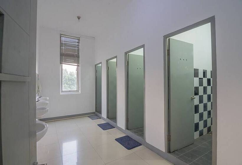 膳宿费 Reddoorz Hostel Near Braga Citywalk