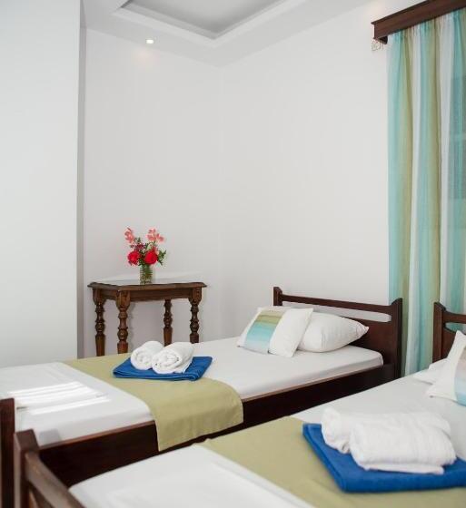 Adonis Hotel Naxos