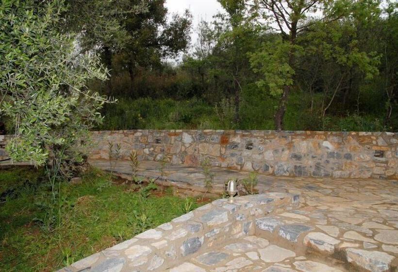 Aposperitis Traditional Guesthouse