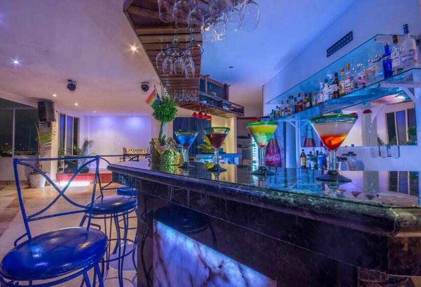 Blue Chairs Resort by The Sea - Adults Only