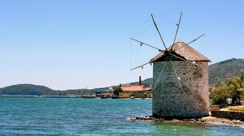 Gera Bay Studios And Apartments