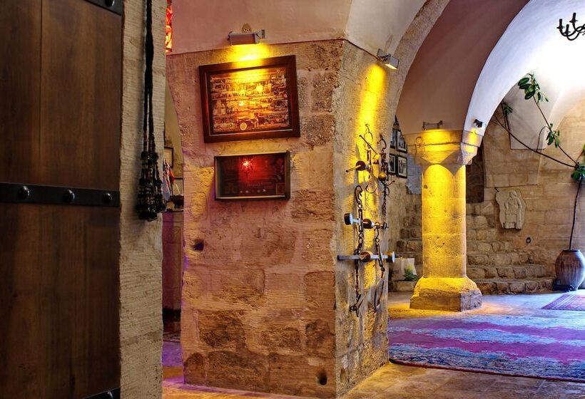 هتل Artuklu Kervansarayi Special Class