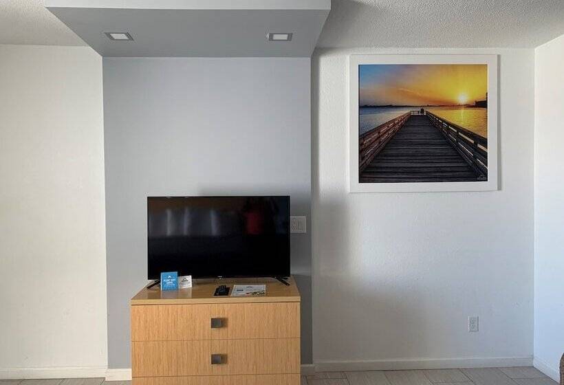 فندق Arya Blu Inn And Suites