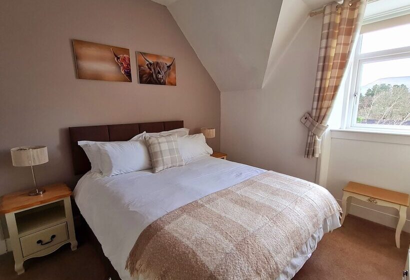 Отель Atholl House Skye