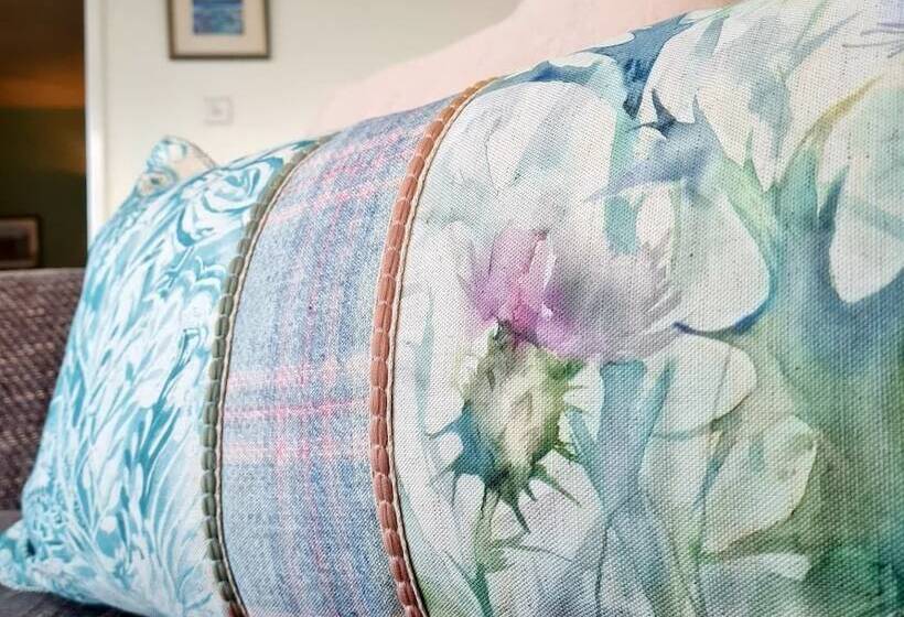 Отель Atholl House Skye