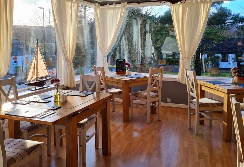 Отель Atholl House Skye