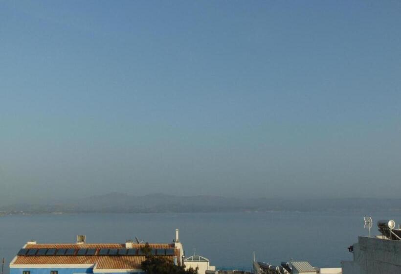 בית מלון כפרי Avra