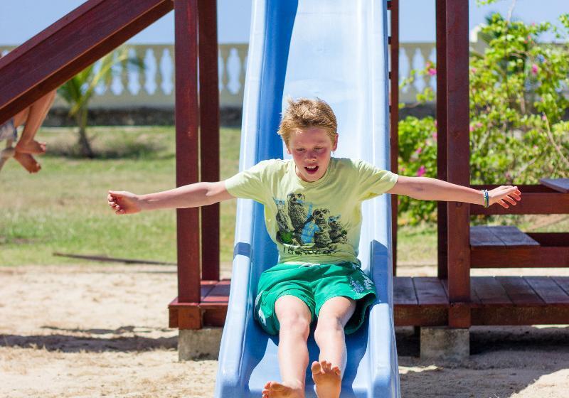 هتل Bay Gardens Beach Resort & Spa