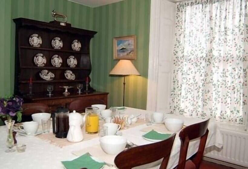 ホテル B&b Castleton House