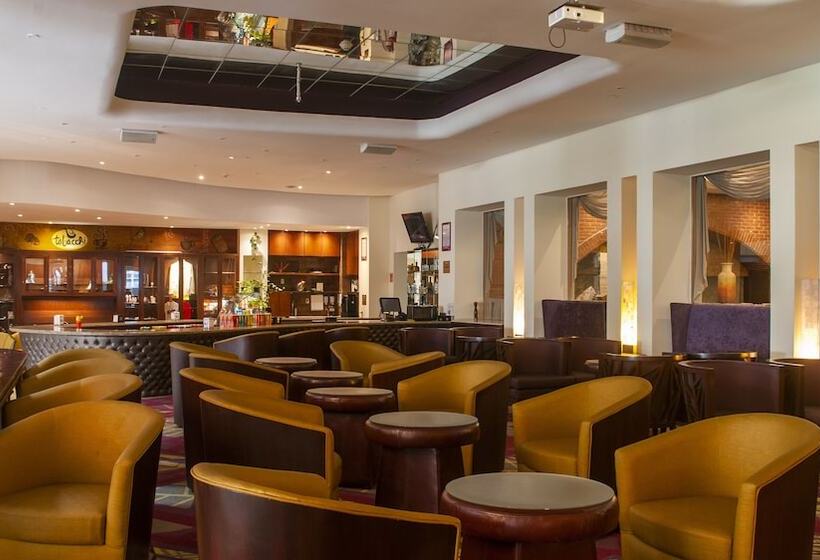 Отель Bel Air Unique Mexico City Wtc, Trademark By Wyndham