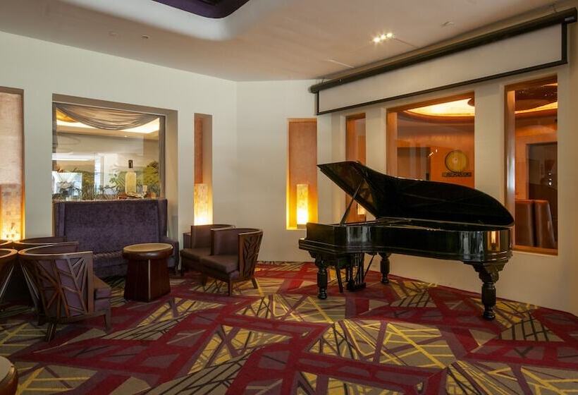 Отель Bel Air Unique Mexico City Wtc, Trademark By Wyndham