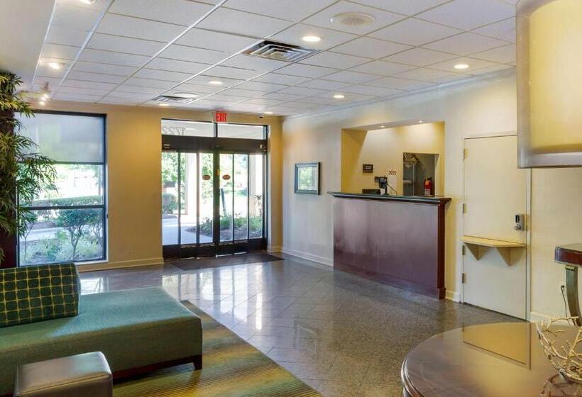 هتل Best Western Plus Cary Nc State