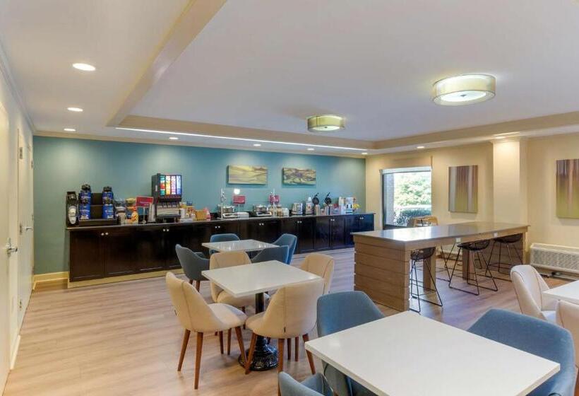 هتل Best Western Plus Cary Nc State