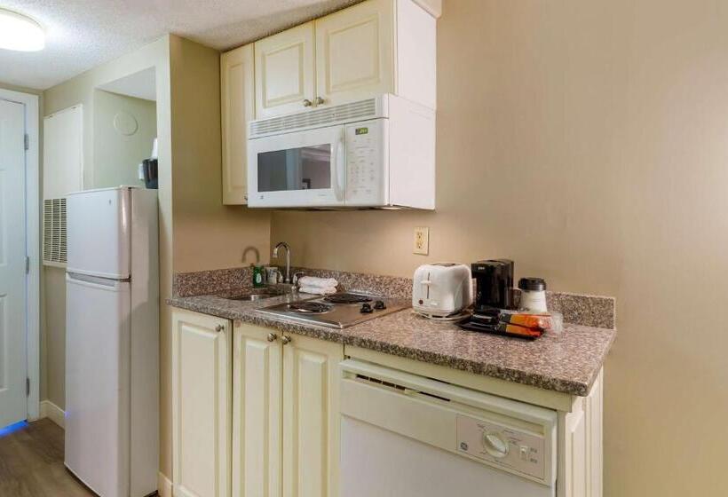 هتل Best Western Plus Cary Nc State