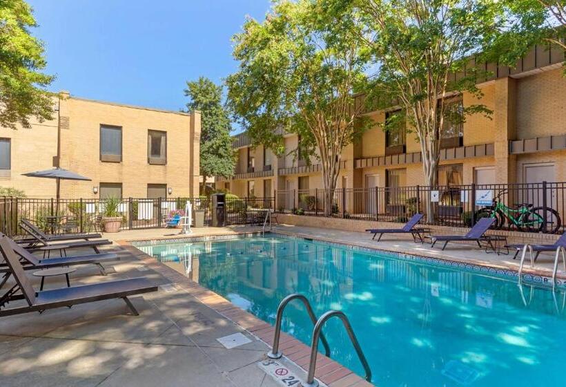 هتل Best Western Plus Cary Nc State