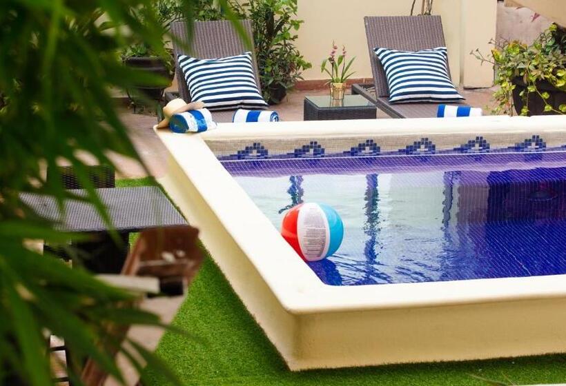 Blue Chairs Resort by The Sea - Adults Only