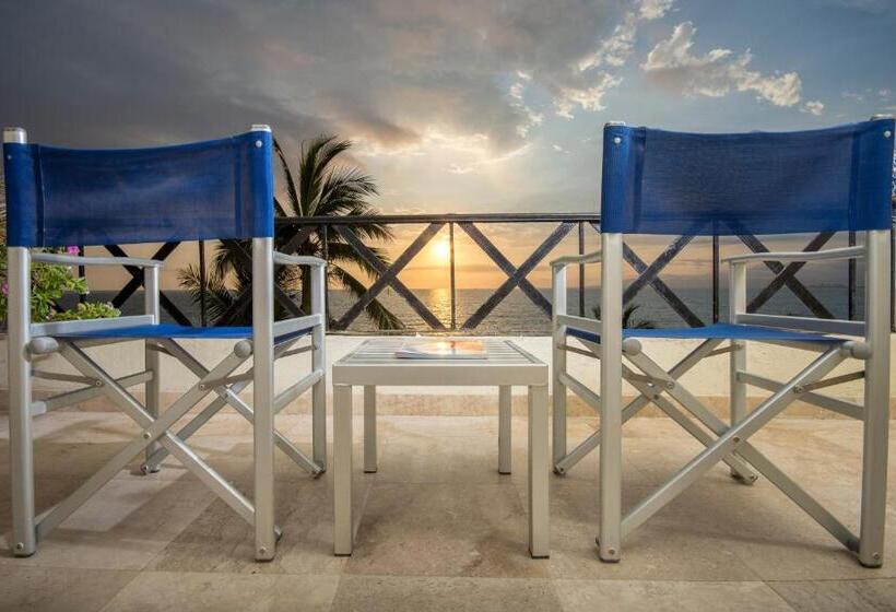 Blue Chairs Resort by The Sea - Adults Only